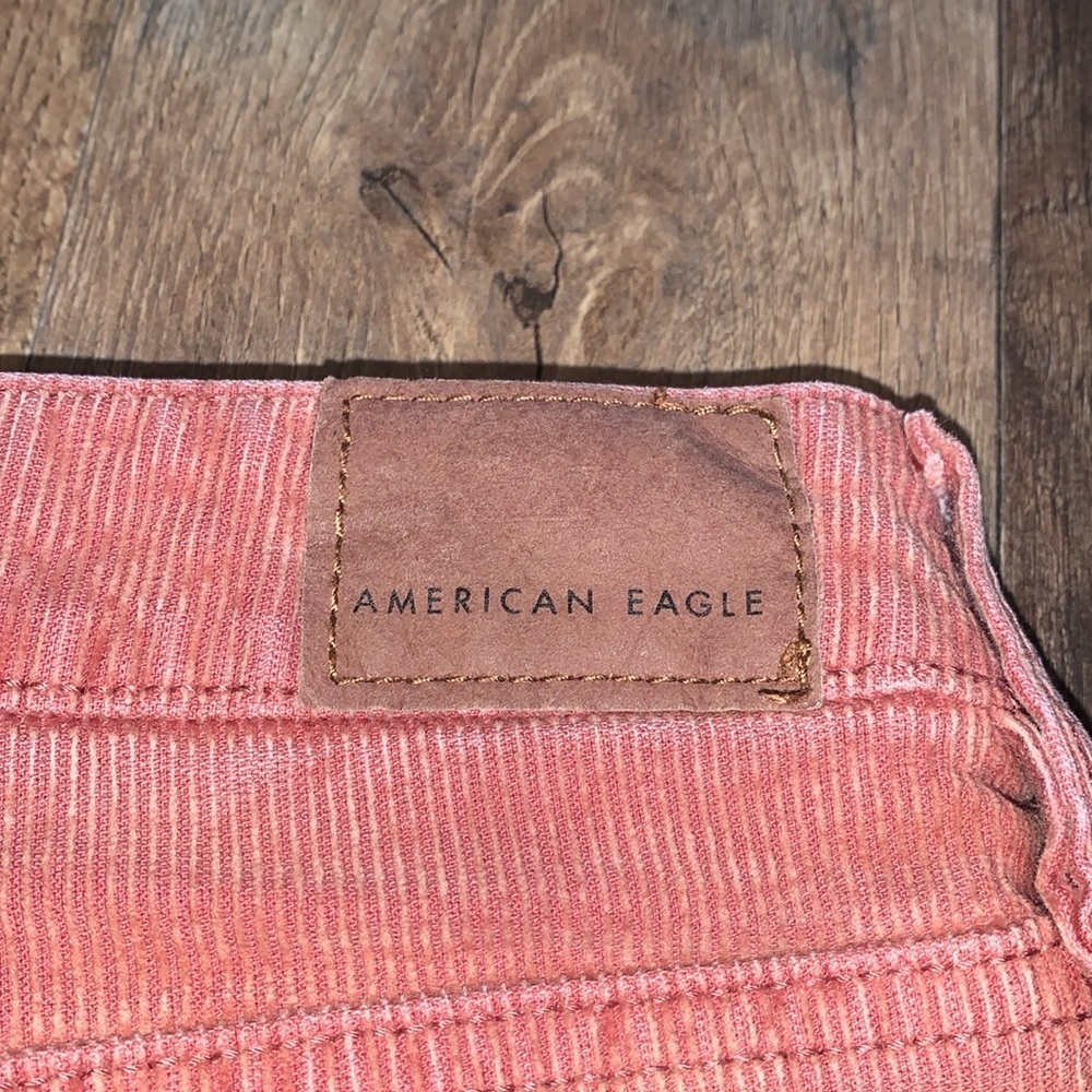 American Eagle Outfitters Mom Straight Jean‎ Corduroy’s.  Size 6. - Picture 7 of 11